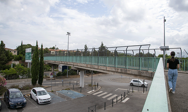 La passerelle du lycée Zola rénovée