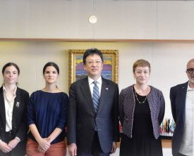 Réception de la délégation aixoise par le maire M. Onishi