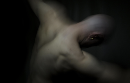 Performance "Breathing" de Liam Warren