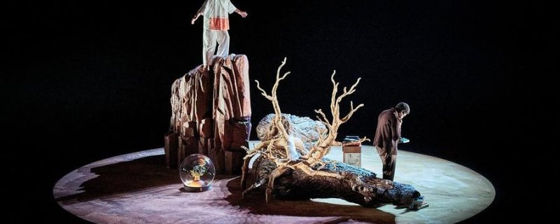 Théâtre : La distance