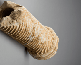 Pied de candélabre - Albâtre H=34 cm Diam.=14 cm - Antiquité - Parking (…)