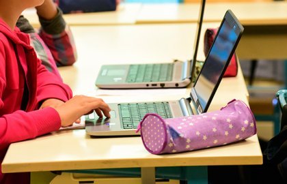 Enseignants, élèves et parents, connectés avec « Entaix »
