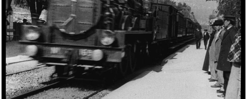 Projection : L'arrivée d'un train à La Ciotat de Louis Lumière