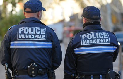 Renforcement des équipements de police