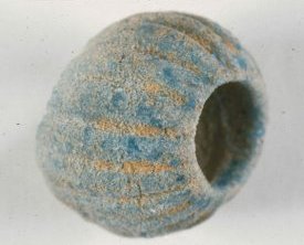 Perle en pate de verre 2