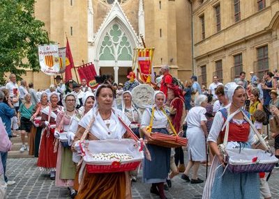 Bénédiction des calissons - Grande fête de l'amande et du calisson