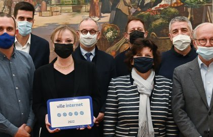 Aix conserve ses 5 arobases, avec en prime une mention "Numérique (...)