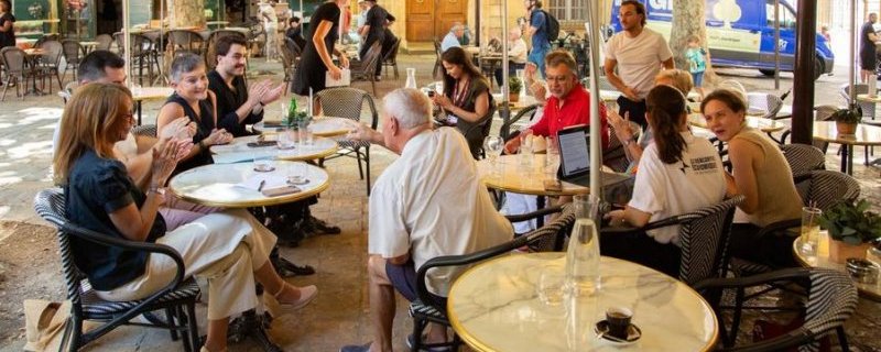 Conférence - Terrasse économique : Les médias locaux, derniers repères dans un monde saturé d'informations ?