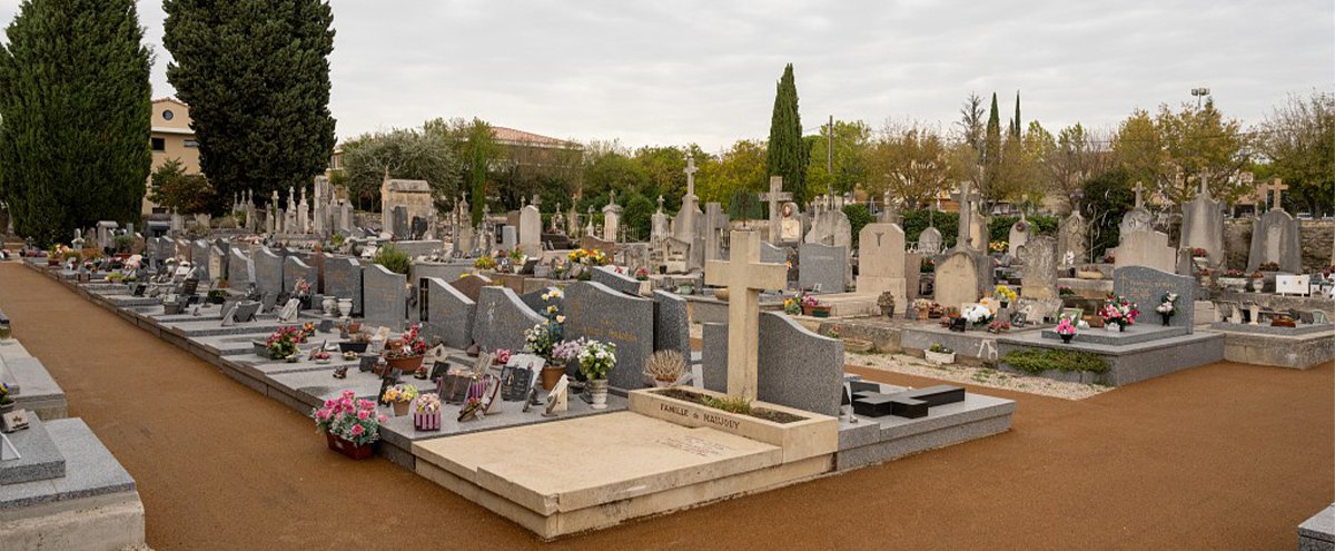 Fin de chantier au cimetière de Puyricard