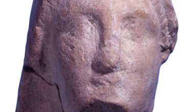 Statuette en terre cuite