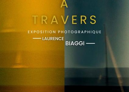 À travers