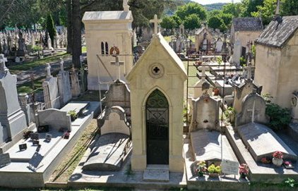 Cimetière Saint Pierre - Cession de 6 chapelles remarquables