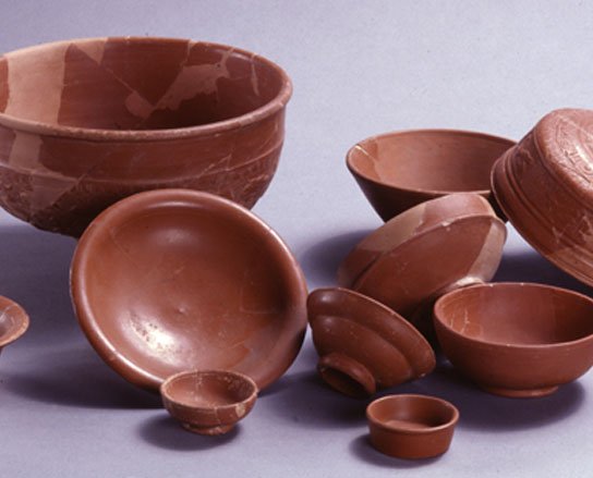 Ensemble vaiselle et récipients