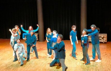 THÉÂTRE EN SCÈNE