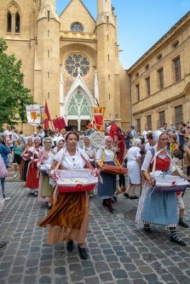 Bénédiction des calissons - Grande fête de l'amande et du calisson